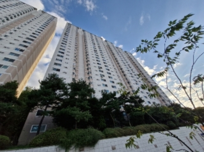 건물 전경 (뒷쪽)