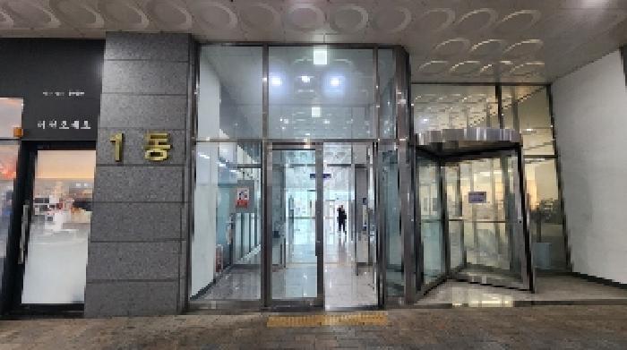 공동 출입구(1동)