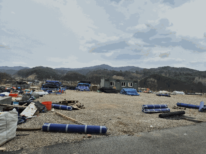 제시외 컨테이너 및 적치물