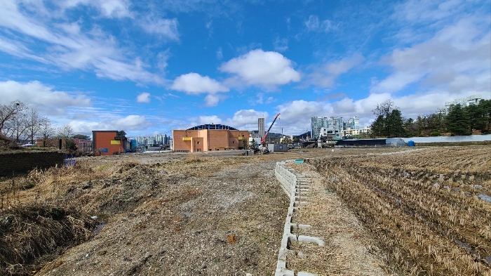 본건 전경(기호(8)에서 촬영)