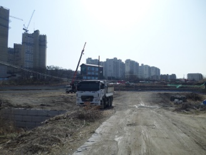 이 사건 토지 일대(서측에서 촬영)