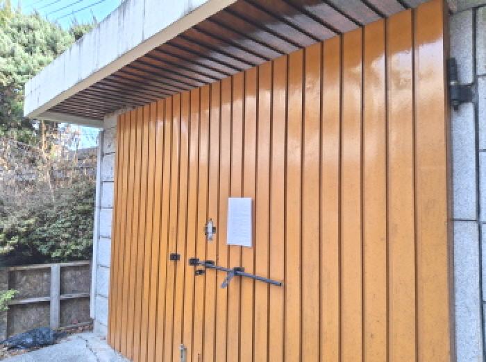 2층 안내문 부착