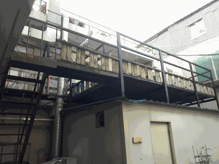 제시외건물(ㄹ) 하부 촬영