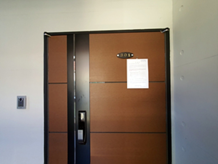 301호, 출입문에 안내문 게시(2024.11/18)