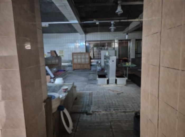 목록 9 목욕탕 내부