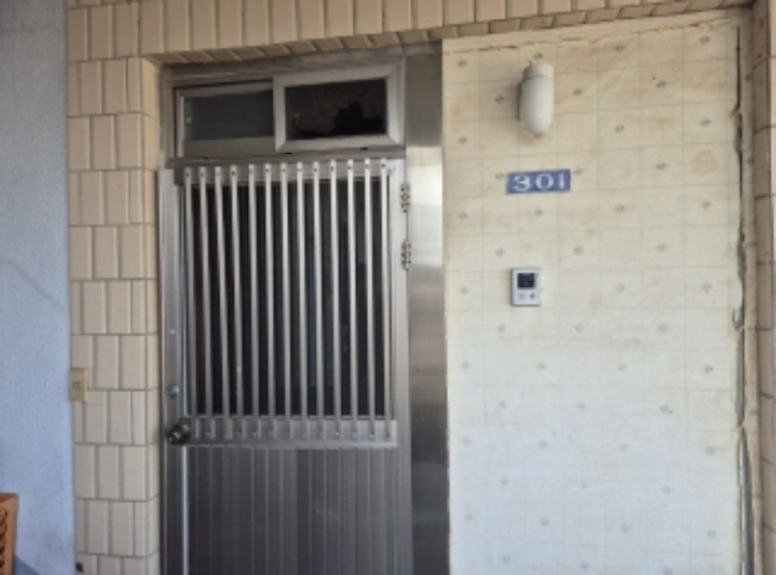 제시외 건물 3층 301호