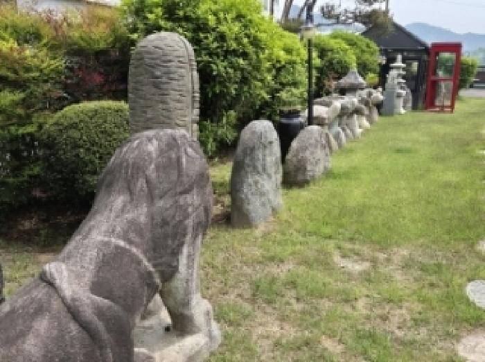 목록 3 제시외 정원수, 조경석, 석물, 나무벤치