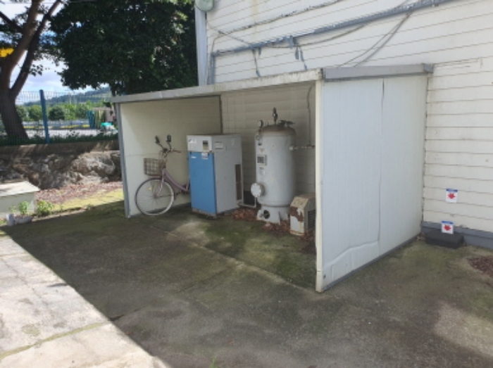 부동산표시 1번지상 제시외 건물(창고)전경