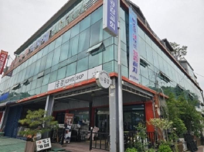 목록 1번 지상의 2번 목적건물 전경