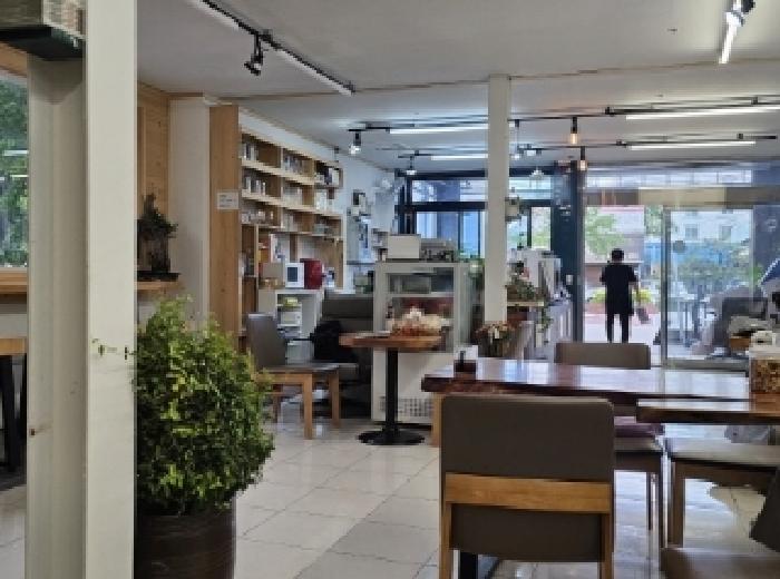 목록 2번 전경(1층 공감카페 내부)