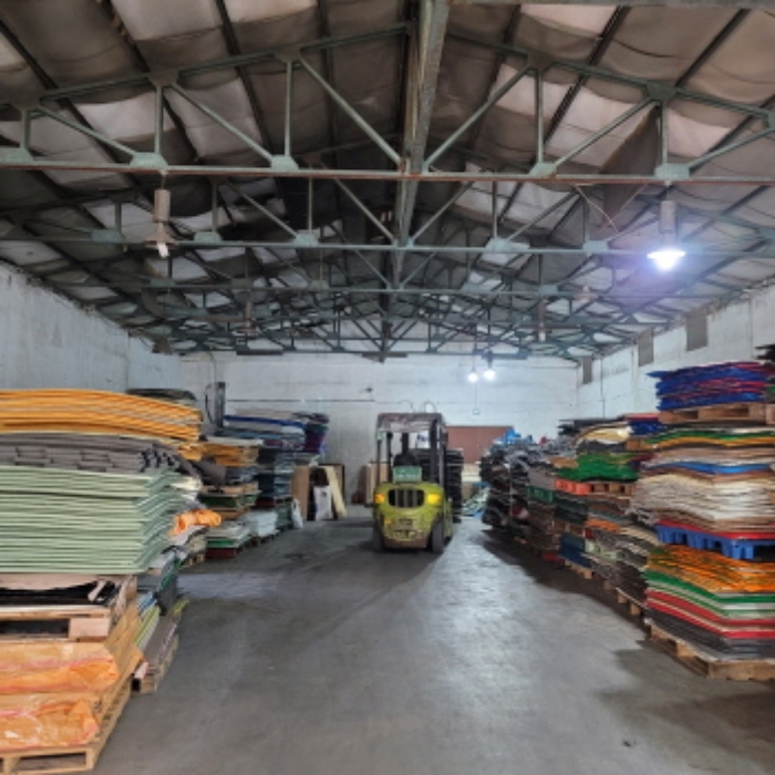 목록5 건물(다, 라동) 내부 전경(제시외 지게차 1대 있음)