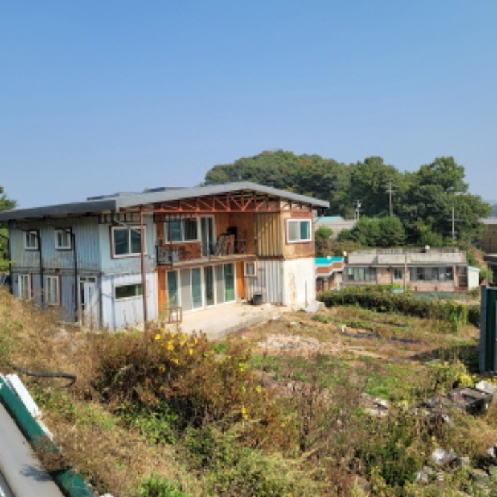 목록1 토지 및 제시외 건물 전경