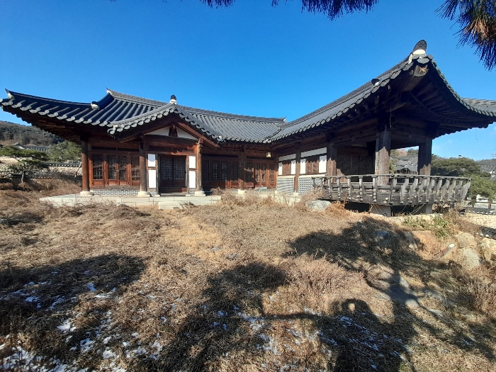 [1동 - 남동측에서 촬영]