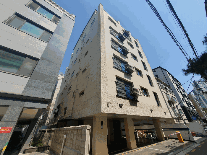 본건 건물 전경