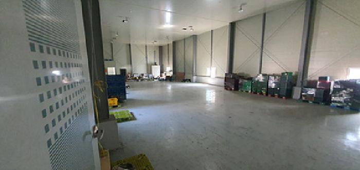 창고 실내 전경