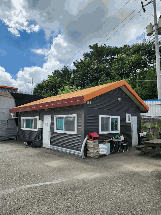 사무실 건물 전경