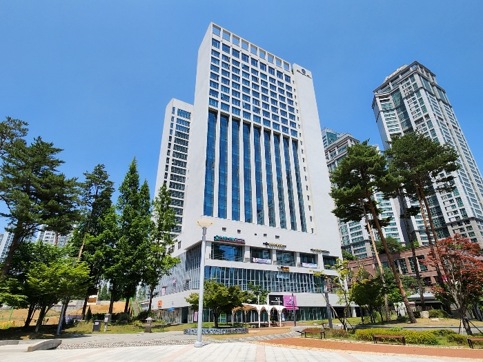 본건 건물 전경
(남측)