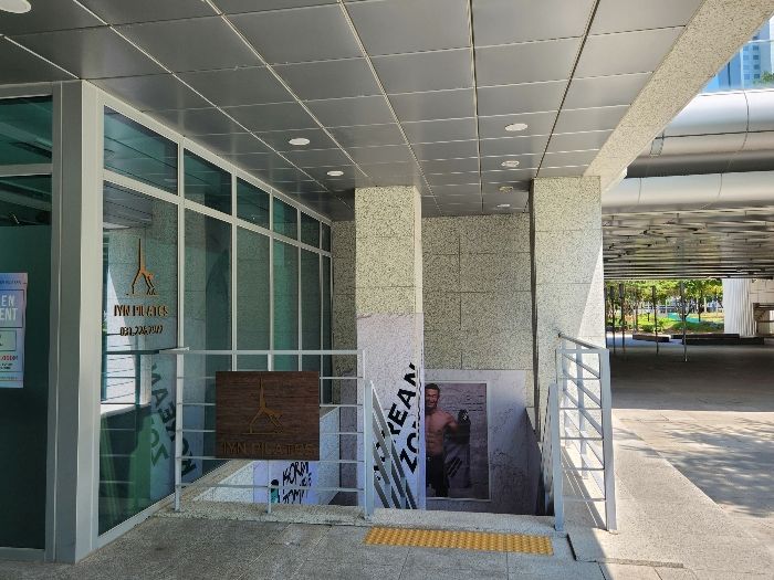 본건 진입 외부계단