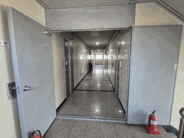 본건 기호(3) 3층 복도 전경