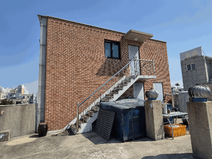 제시외 건물㉡,㉢