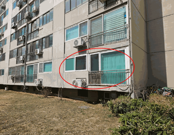 [본건 남동측 전면 외부전경]