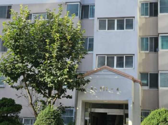 본건출입구전경