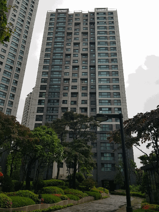 본건 소재 제101동 전경 등