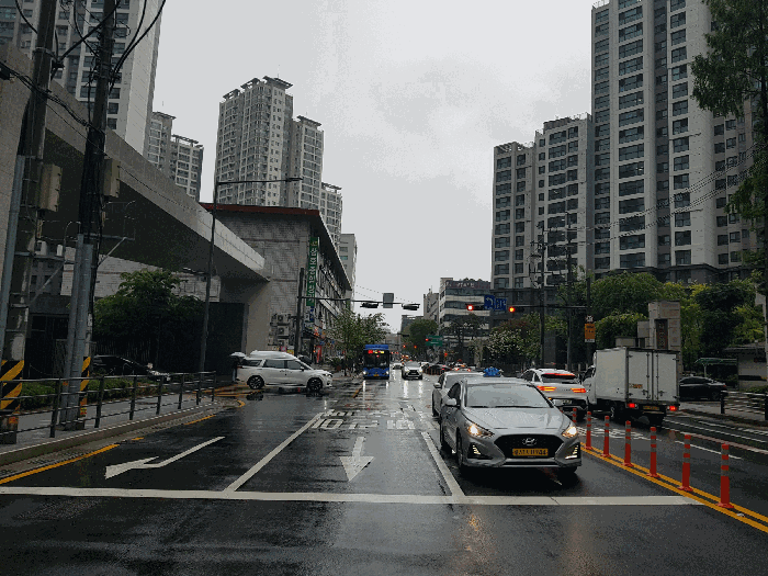 주위환경(남동측에서 촬영)