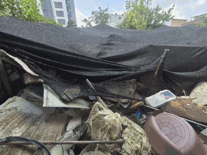 일련번호 1) 일원 전경 및 건축폐기물