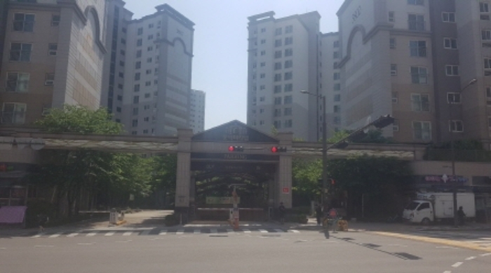 아파트 단지 입구