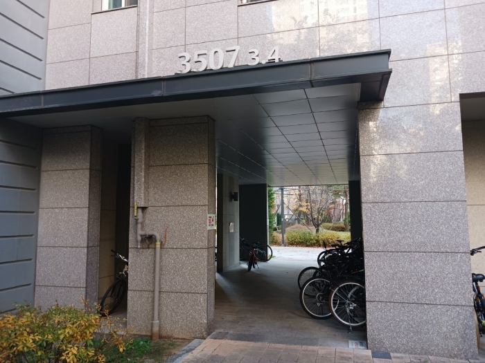 3507동 3호, 4호 라인 지상 출입구