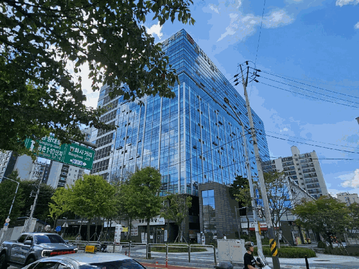 [본건 가양역데시앙플렉스지식산업센터 전경]