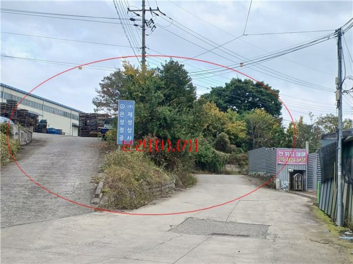 본건(기호 1,7) 전경 - 서측 인근에서 촬영