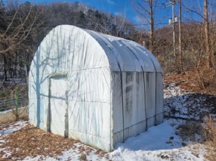 목록5 지상 제시외 비닐하우스 모습