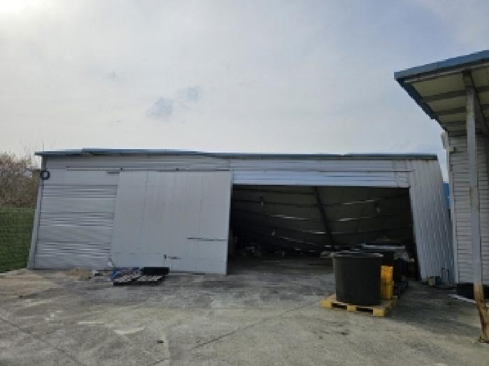 기호2,3번 양지상에 소재한 제시 외 건물