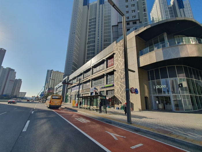 본건 건물 전경2