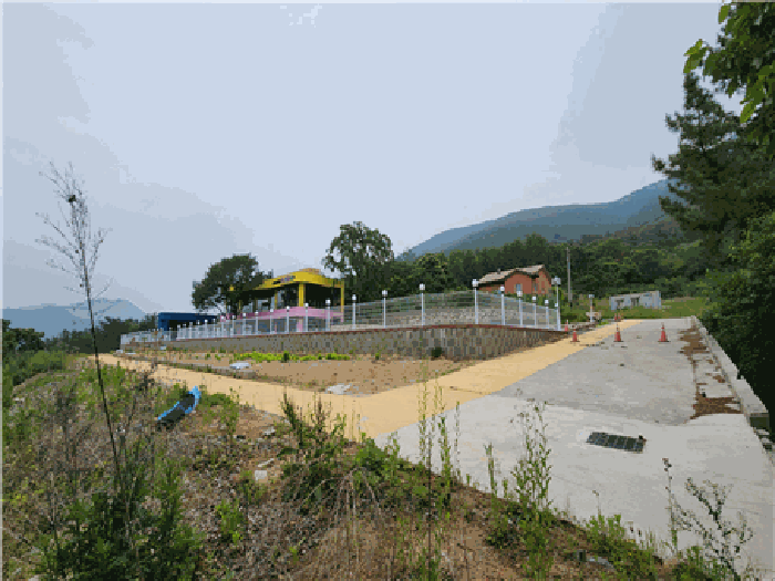 【 본건 전경(본건 남서측에서 촬영) 】