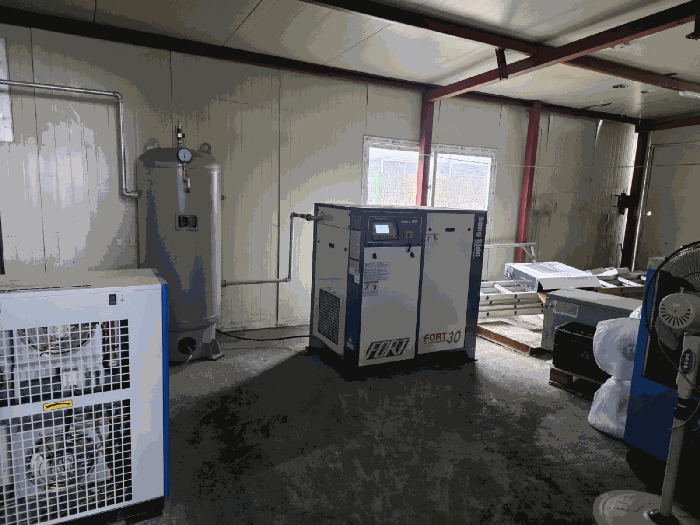 기호(ㄱ)건물 내부