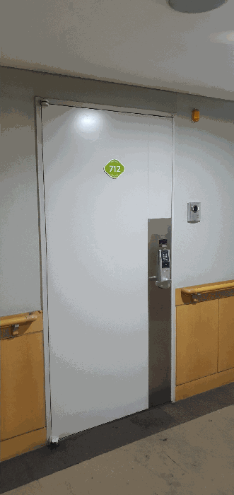 본건 입구 전경