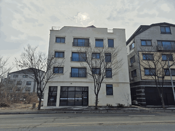 본건 북동측에서 촬영