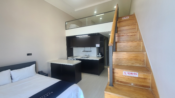 기호(54) A702호("A-1"Type 복층구조)