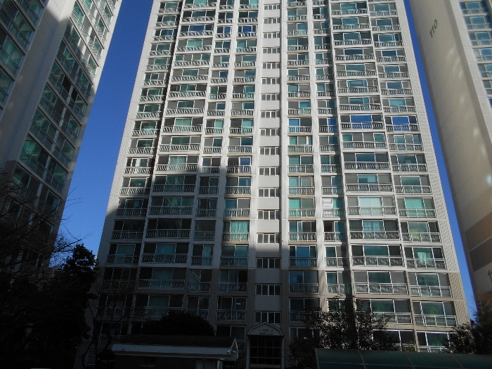 [본건: 위 건물(109동) 4층 401호]