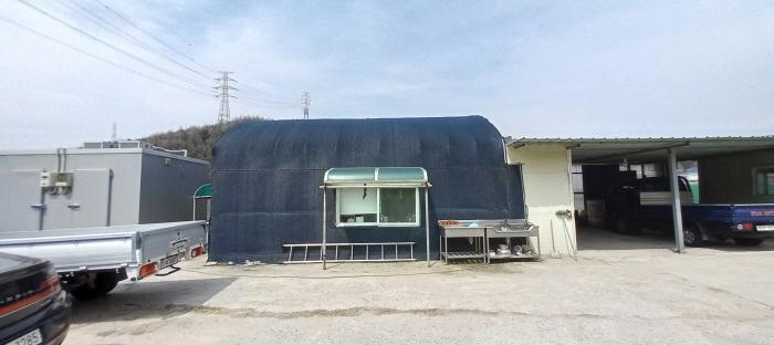 목록2. 토지 및 그 지상 제시외 건물(비닐하우스) 