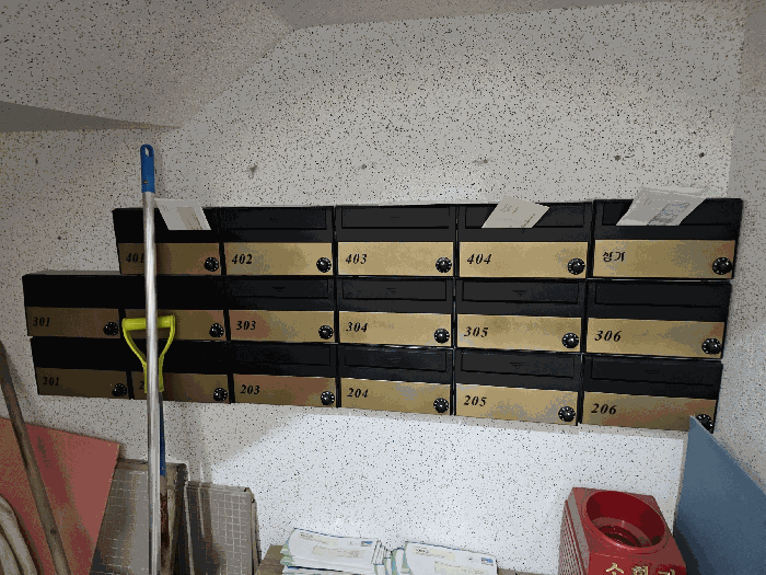 건물 내부 전경