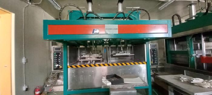 기계기구(펌프몰딩기)