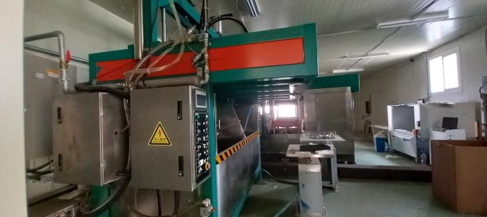 기계기구(펌프몰딩기)