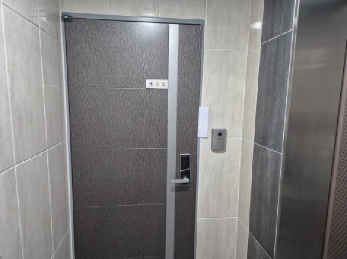 세대출입문(B02호)