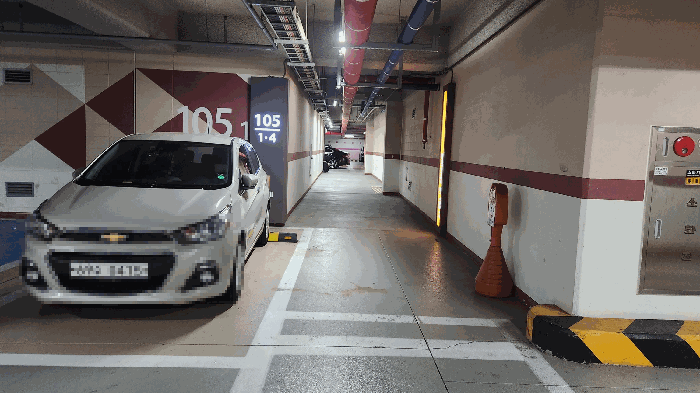 지하주차장 연결 출구