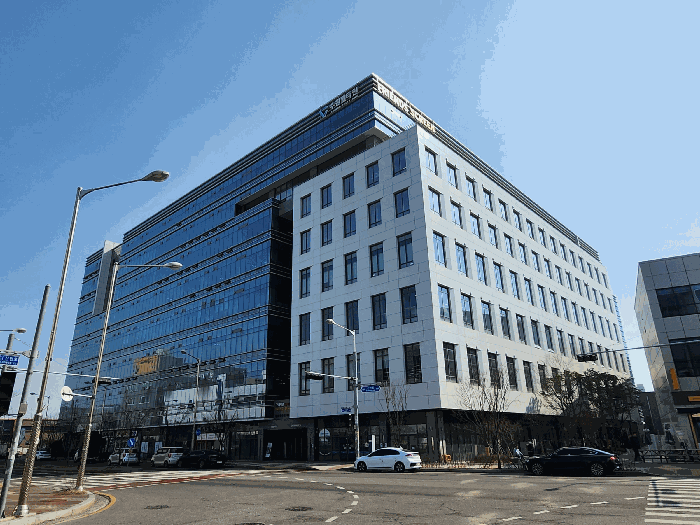 본건 건물 전경
(북서측)