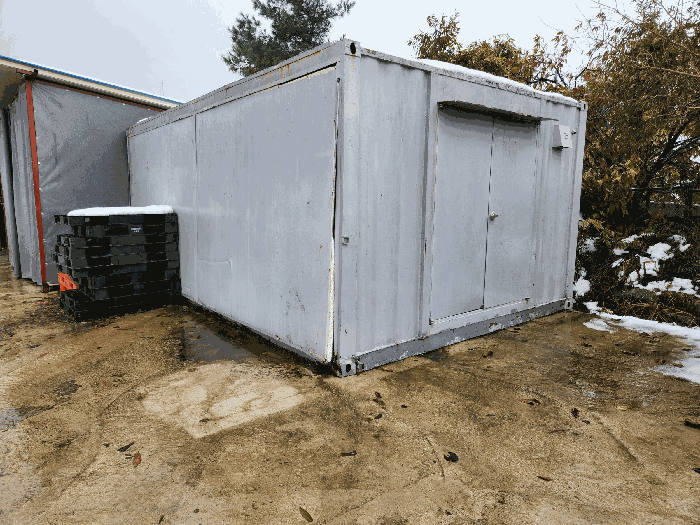 본건 소유자미상의 컨테이너